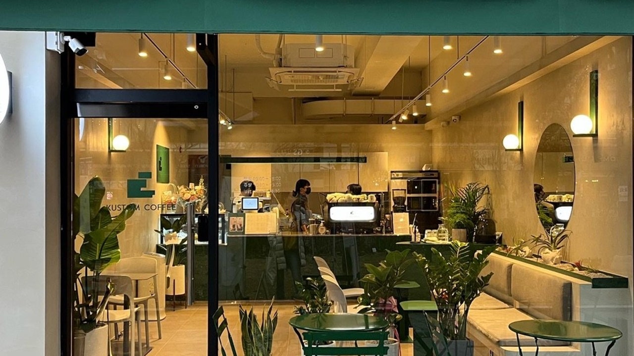 커스텀커피 수원SK스카이뷰점