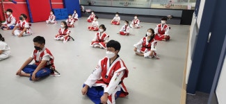 더큰태권도장