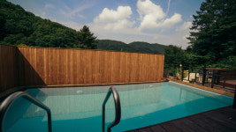 슬로우인 풀빌라