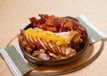 돈통마늘보쌈 시흥목감지구점