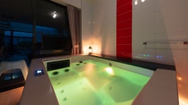 슐라프라움풀빌라