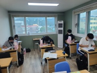 잉글리시아이 싸일러스영어학원
