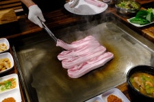 돈판삼겹살