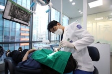 아나플란트치과의원