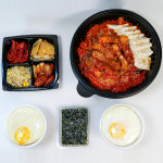 고기반햄반김치찌개&김치찜 동대문장안점