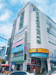 으뜸플러스안경 부산덕천점