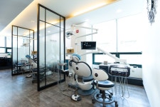 디자인치과교정과치과의원