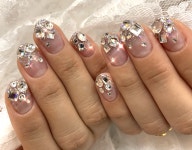 윤지쌀롱