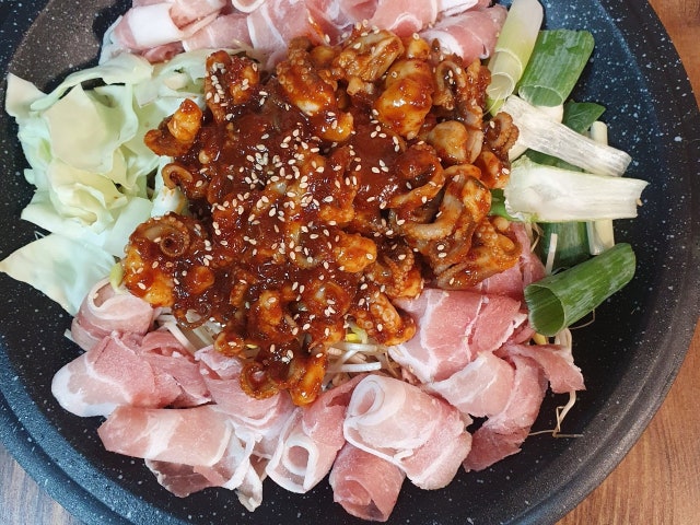 만돌바지락칼국수&쭈꾸미