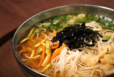 명품잔치국수