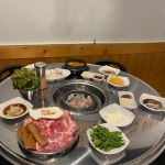 돈돈숯불뒷고기