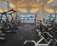 퍼스트 휘트니스