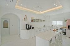 어느예쁜날 풀빌라