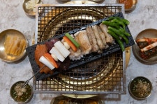우곱집 배곧점