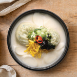 팔도국밥 육수당 종로타워점