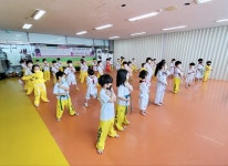 경희대석사 백호태권도 부천본관