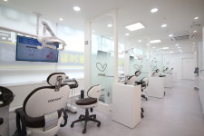 이롬치과의원 서초교대역점