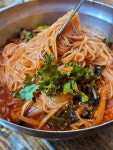 장비빔국수와굴국밥보쌈 분당서판교점
