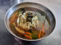 함버지기 밀면 본점