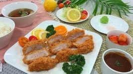 100%리얼수제돈까스 돈크라이 인동본점