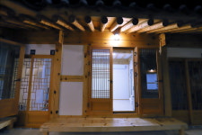 솟을집 한옥스테이