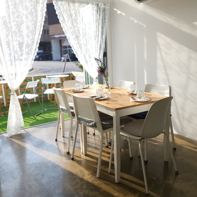레오스토랑 양식 대표 사진
