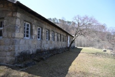 인민군사령부막사