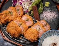 명월카츠
