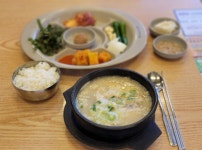 큰집돼지국밥,뼈다귀해장국