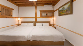 오스테이 글램핑n한옥펜션