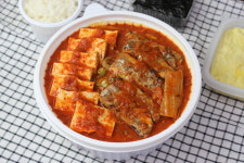 가마솥에푹끓인묵은지김치찜 영통점