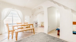 야생화 카페 펜션