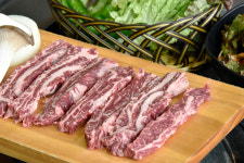 초심한우 정육점식당