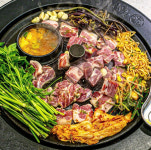 천하제일솥뚜껑 명동점