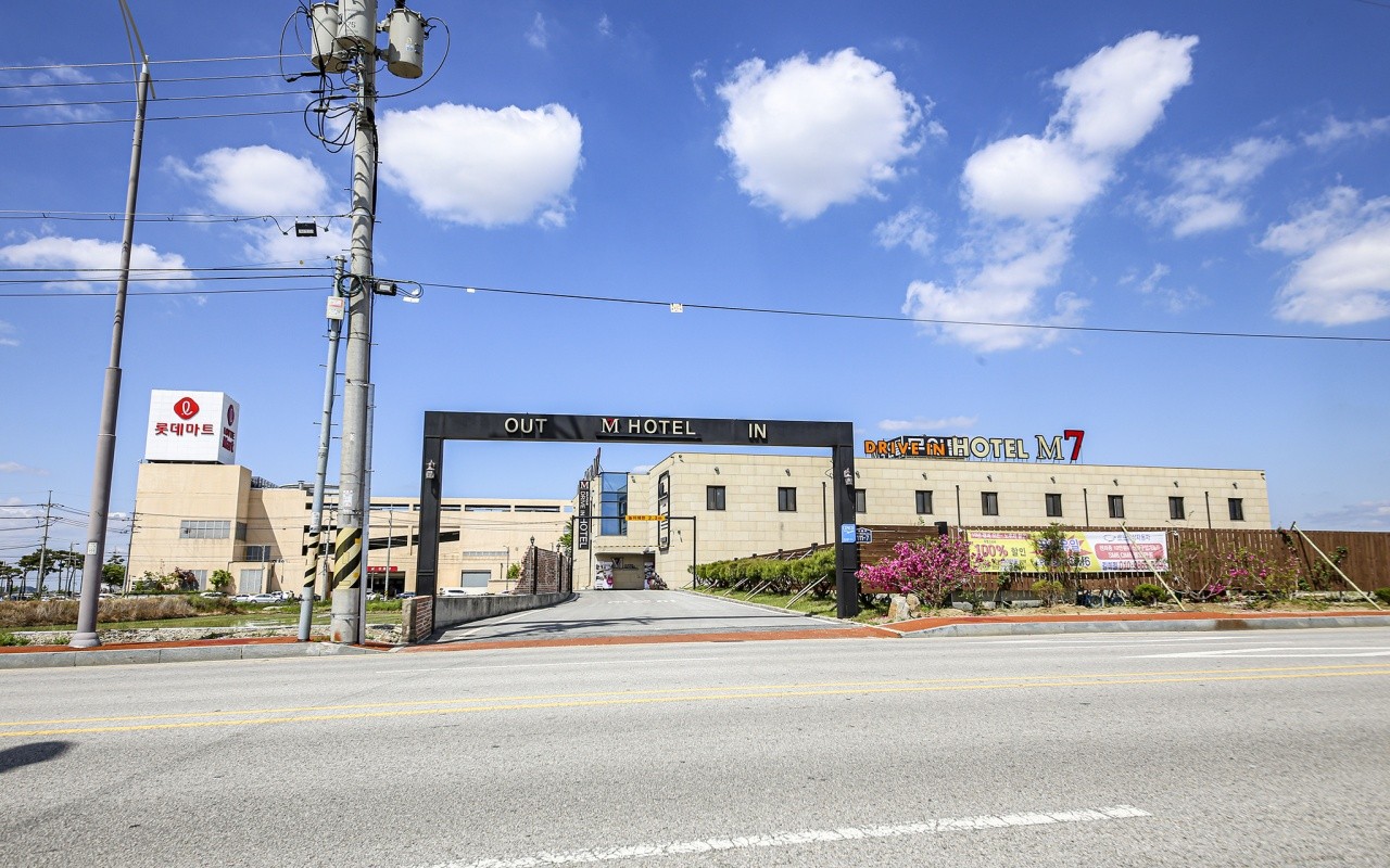 M7 무인텔