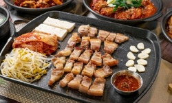 새말로고기굼터