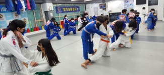 구환유도관논현점