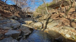 연화산장