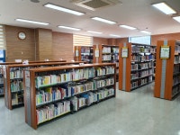 수원시립영통도서관