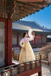 지지배배한복 경복궁점