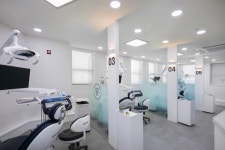 더봄플란트치과의원