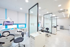 율하에스치과의원