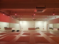 스타Yoga&Pilates 아카데미