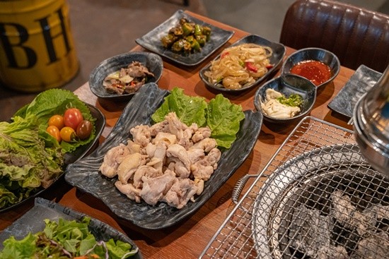 항아리숯불닭갈비파주점 이미지