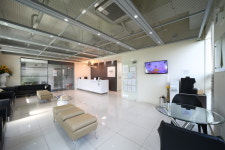 느낌이있는필치과의원