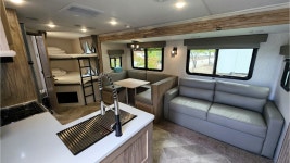 드위트리 풀빌라펜션&카라반가든