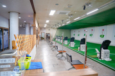 뉴비치스크린골프연습장