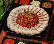 귀한족발 홍대서교점