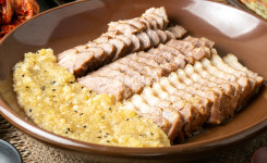 대덕골보쌈칼국수