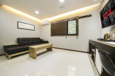 김포 드라이브인 무인호텔 라붐